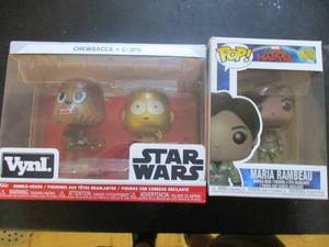 lot 309 image: Star Wars and Captain Marvel Bobble...