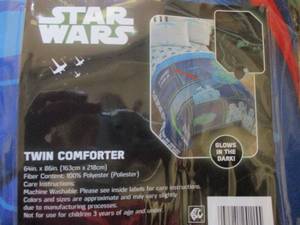 lot 346 image: New Star Wars Twin Comforter...
