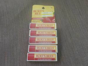 lot 204 image: Strawberry Burts Bees lot of 5...