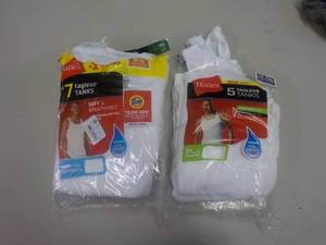 lot 250 image: Mens mxl Tagless Tanks...