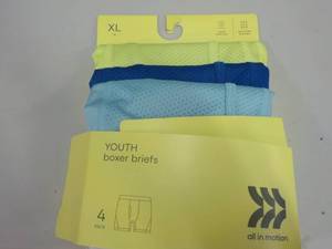 lot 262 image: Youth XL Boxer Boys...