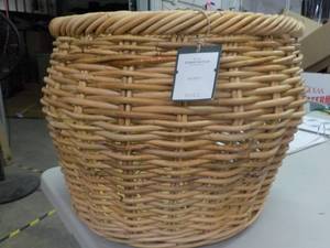 lot 266 image: 20 x 15 Threshold Basket...