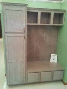lot 142 image: Yorktowne Cabinet