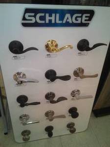 lot 219 image: Display Stand Variety