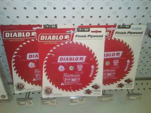 lot 242 image: Diablo 7  in. 40T Plywood Blades (3).
