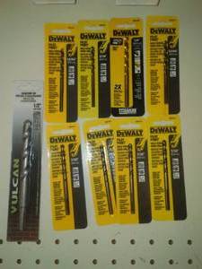 lot 244 image: DeWalt and Vulcan Drill Bits.