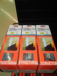 lot 250 image: Simpson 2.5 x .162 in Connector Nails (3) 1500 total