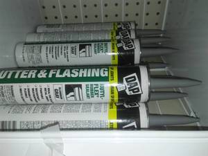 lot 425 image: Dap Gutter and Flashing Rubber Sealant (11)