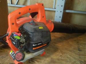 lot 638 image: Gas Blower, Remington, Hero RM430.