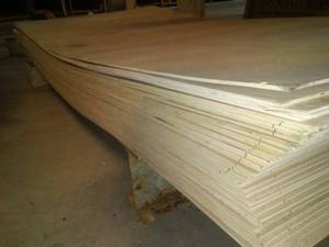 lot 676 image: 4x8x316 in. Plywood (approx. 50).
