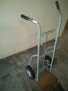 lot 680 image: 2 Wheel Handy Cart.