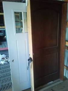 lot 782 image: 2 Doors, Framed Interior and Vinyl over wood with window. Huge Value