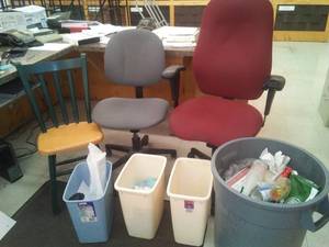 lot 808 image: Chairs, Trash Cans and more. Lots of Value here.