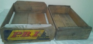 lot 371 image: 2 Vintage Fruit Crates