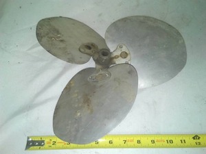lot 409 image: Vintage aluminum fan blade