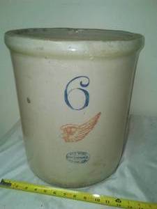 lot 411 image: Red Wing 6 crock - union stoneware.