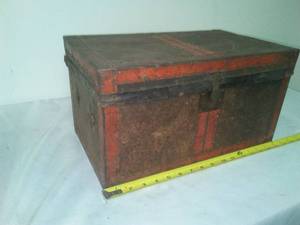 lot 415 image: Metal Pirate Chest
