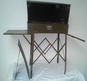 lot 432 image: Kamp kook vintage gas stove