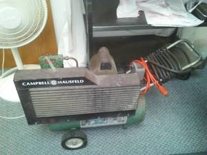 lot 452 image: Air Compressor working, Campbell Hausfeld.