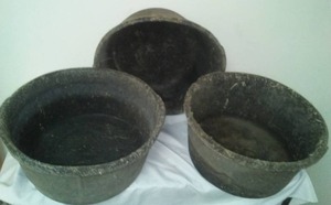 lot 456 image: 3 large rubber feeders