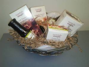 Tastefully Simple Basket.