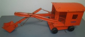 Structo Crane circa 1938 original paint.