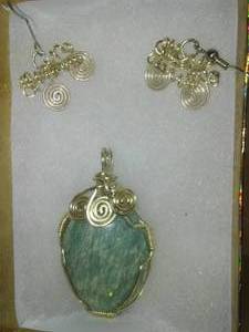 Necklace Pendant & matching earrings