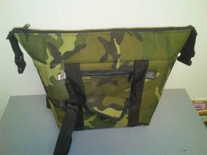 Softsided Camo cooler - Like new