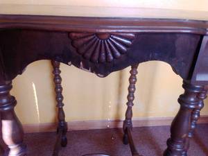 Side Accent Table.