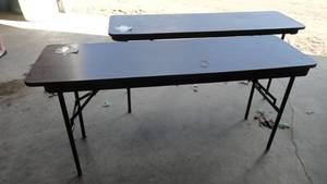 2 Tables Folding 5 Long x 17 34 wide