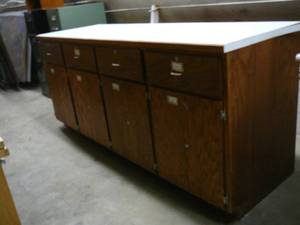 Wooden work benchcabnet
