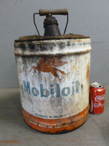 lot 16 image: Vintage Oil Can