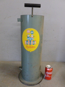 lot 24 image: Vintage Balloon Inflator
