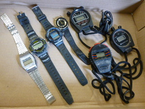 lot 66 image: Watches