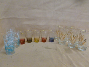 lot 104 image: Vintage Glass Sets