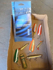 lot 156 image: Fishing Baits