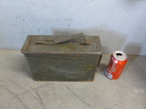 lot 183 image: Vintage Ammo Box