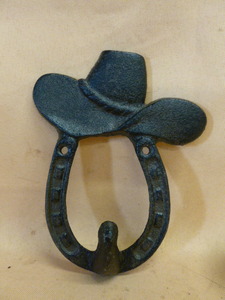 lot 205 image: Cast Iron Hat Hook