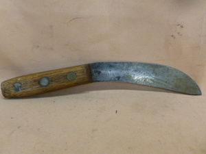 lot 238 image: Antique Skinning Knife