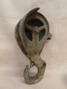 lot 241 image: Vintage Barn Pulley
