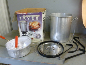 lot 254 image: Turkey Fryer Kettle
