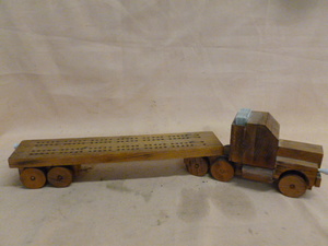 lot 255 image: Cribbage Board