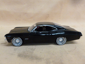 lot 284 image: Die Cast Metal Car