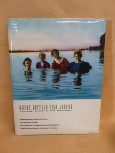 lot 325 image: Collector Book