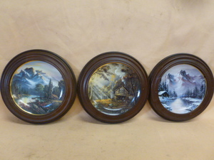 lot 331 image: Collector Decor Plates
