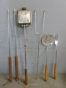 lot 337 image: Camping Utensils