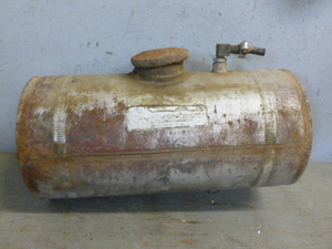 lot 338 image: Vintage Gas Tank