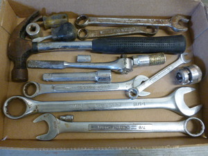 lot 370 image: Tools