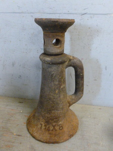 lot 415 image: Antique Screw Jack