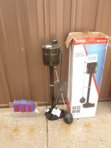 New sump pump. Switch is broken. For parts or repair. As shown.